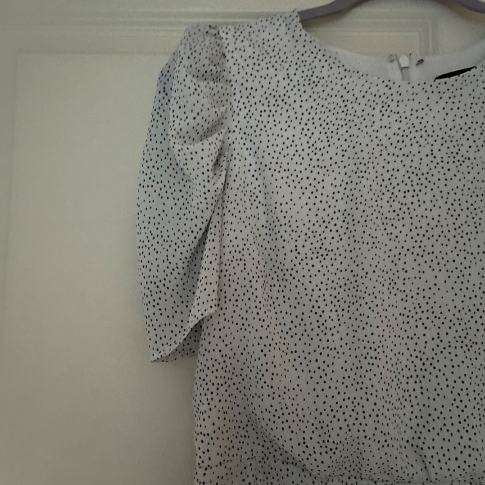 Short Dotted Dress - Picture 11 of 13